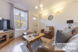 lge- click for photo gallery